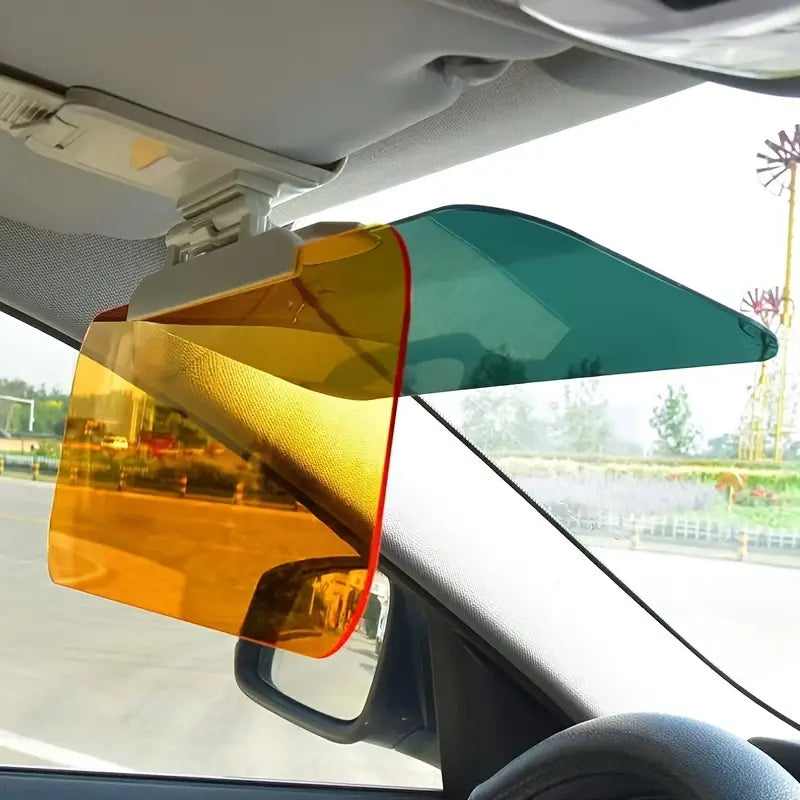 Clear Sight Visor : Large Size 32 cm , Scratch & Swirl free fiber material.
